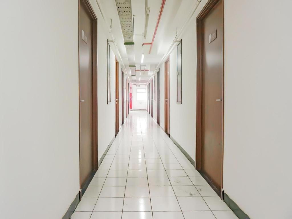 Hotel Oyo 90241 Gunung Putri Square